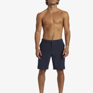 Short Quiksilver Amphibian Union da uomo, tessuto 4-way stretch, lunghezza 20 pollici, resistenti all'acqua, ideali per l'abbigliamento surf da uomo.