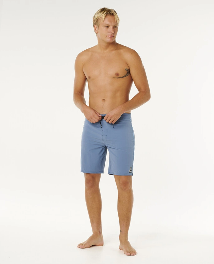 Boardshort Mirage Core Cordura Rip Curl Bluefin da uomo con mid fit e lunghezza 19" outseam