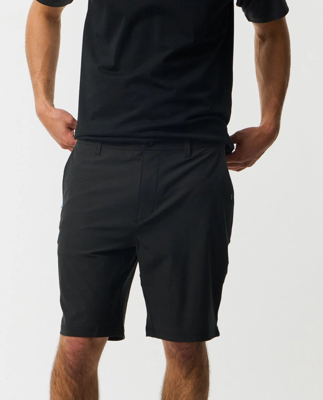 Shorts Phase Boardwalk Rip Curl con tailored fit, lunghezza 19", tasche in mesh e tasca laterale con zip colore nero