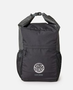Sacca Stagna 25L Ventura Rip Curl Black/Grey con spallacci, tasca zip e tasche laterali.
